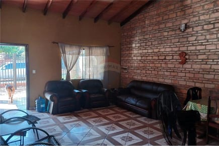 VENDO CASA EN SAN LORENZO