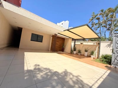 En venta residencia de 4 habitaciones en Bº Recoleta