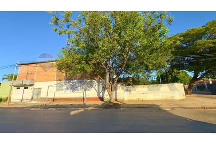 EN VENTA DEPOSITO EN FERNADO DE LA MORA Z SUR 