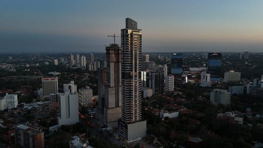 VENDO DPTO MONOAMBIENTE EN EL EDIFICIO PETRA TOWER
