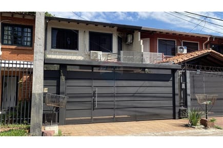 EN VENTA EXCELENTE DUPLEX EN FDO. DE LA MORA Z. NORTE