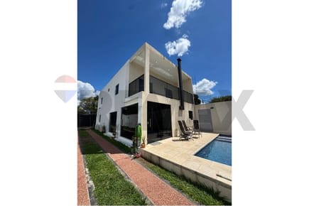 CASA EN LAMBARÉ - VENTA