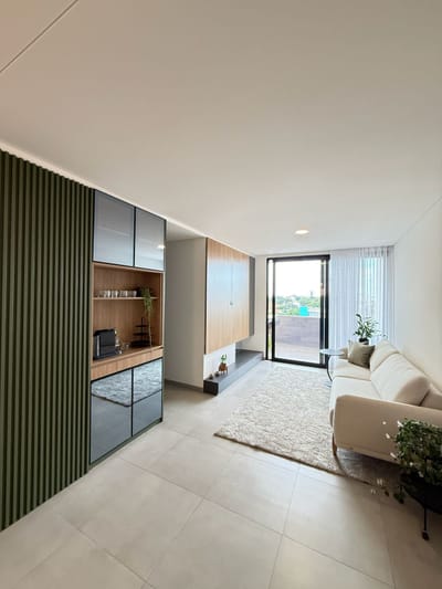 Dpto de lujo en venta AV. Los Cusis entre 2do y 3er anillo