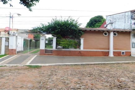 VENDO CASA EN SAN LORENZO 