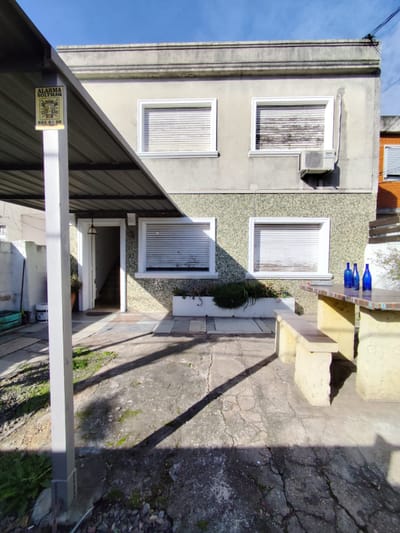 Casa 2 dormitorios , calle Alfonso Lamas
