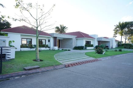 CASA DE LUJO EN VENTA - URUBO