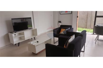 Vendo hermosa duplex en Luque