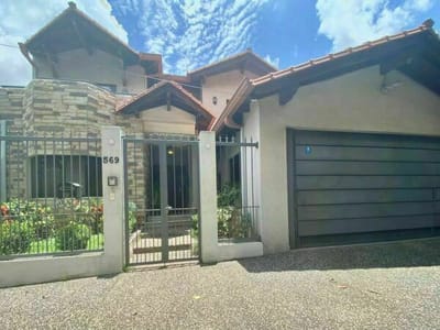 VENDO CASA UBICADA EN EL BARRIO SAN CRISTOBAL, ASUNCIÓN