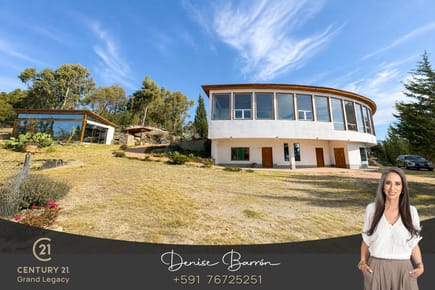 Achocalla, Linda Casa 4d En Venta En Condominio