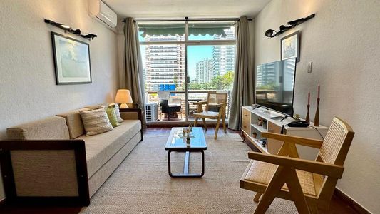 Alquiler apartamento 1 dormitorio Aidy Grill pasos de Brava, Mansa y servicios