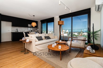 Apartamento De Dos Dormitorios Con Terraza En Venta En Punta Carretas