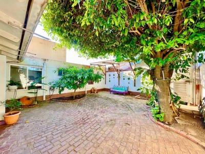 CASA EN VENTA ZONA SUR cerca de SAGUAPAC