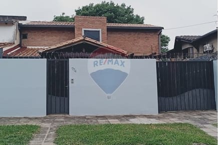 Casa en Alquiler Zona El Pueblo Lambare