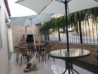 PRECIOSA CASA ACABADOS DE PRIMERA, MODERNA