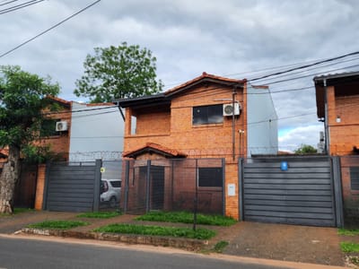 CASA EN BARRIO SAN MIGUEL DE SAN LORENZO