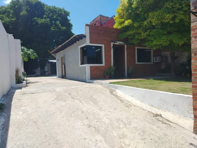 En Venta – Casa con 2 viviendas en Asunción / B° Obrero