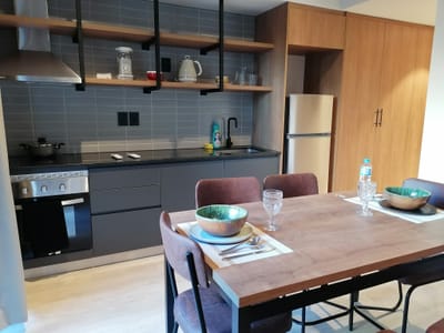 Alquilo Departamento Amoblado Villa Morra,A media cuadra de Avda España 