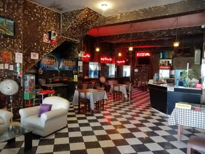 Venta de Local: Hotel Restaurante Avenid la Marina 1400