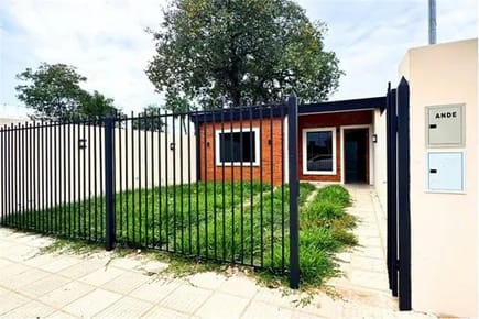 Encantador Chalet en Mora Cue, Luque 