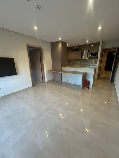 ALQUILO DPTO A ESTRENAR A 5 min del eje corporativo - 1 DORM + COCHERA
