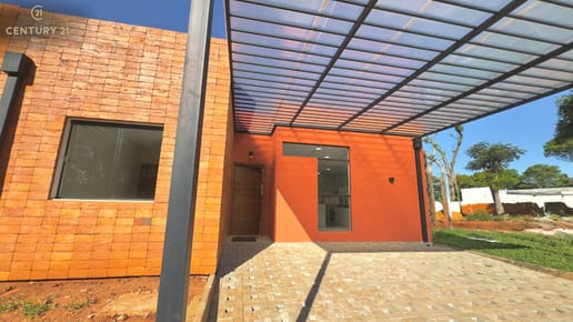 VENDO CASA EN BARRIO CERRADO EN LUQUE