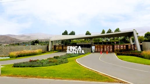 Tu Paraíso En Cañete - Terreno En Finca Bonita De 100.80 M2