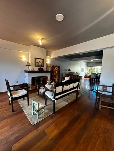 EN VENTA TRIPLEX EN BARRIO MARISCAL ESTIGARRIBIA 