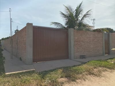 Casa en Venta en Esquina sobre Avenida PAMPA DE LA ISLA 