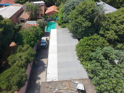 Local comercial con renta activa