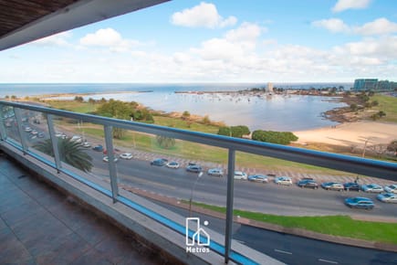 Venta Apartamento Puerto Buceo 3 dormitorios +Serv. - Vista al mar + 2 Gjes