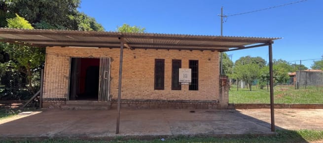 VENDO Salon Comercial en Esquina - Capiata Villa Constitucion