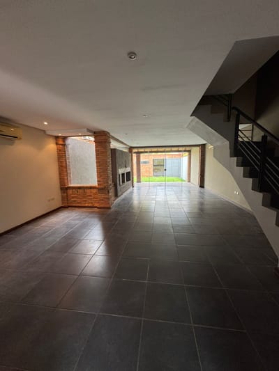 Vendo Hermoso Duplex. Zona Bourbon - Luque