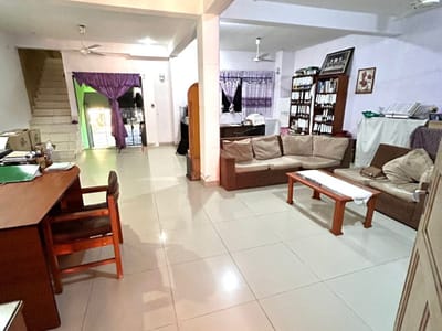 VENDO CASA 5 DORMITORIOS EN TACUMBU ASUNCION!!!!