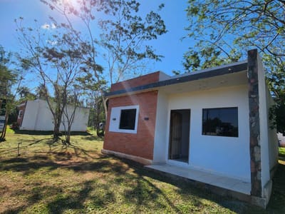 VENDO CASA EN ALDANA CAÑADA ITAUGUÁ