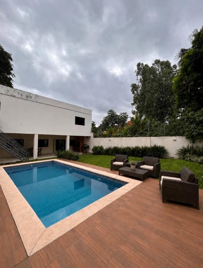 Alquilo Casa semi amoblada en Lambare zona residencial , Barrio Felicidad 