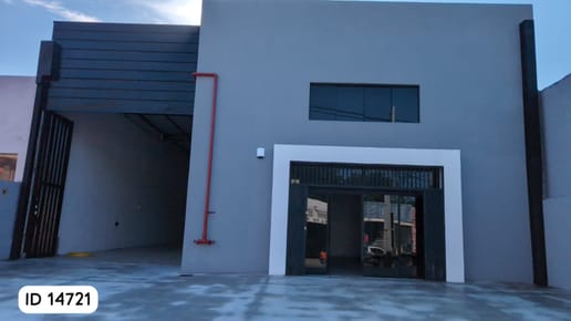 ALQUILO TINGLADO CON SHOWROOM A ESTRENAR EN SAN LORENZO