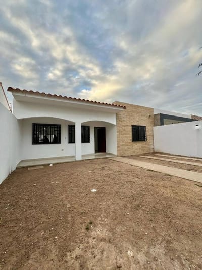 Casa en Venta Zona Este, Urb. La Tranquera