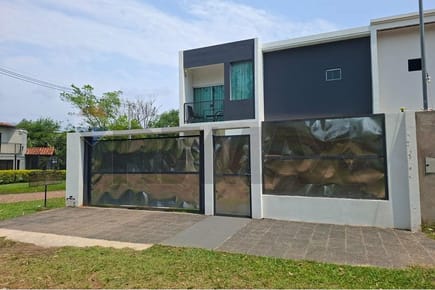 EN VENTA. Duplex en San Bernardino