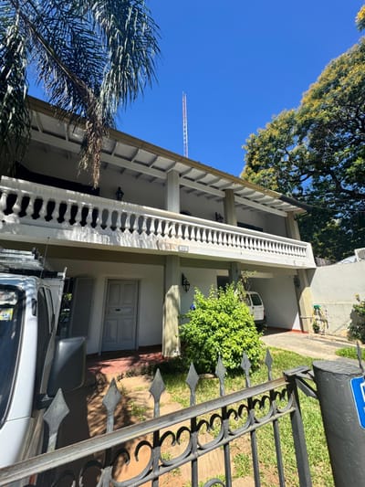 EN VENTA – AMPLIA RESIDENCIA EN SAN CRISTÓBAL
