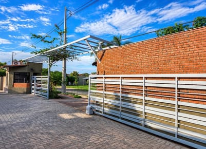 EN VENTA CHALET 