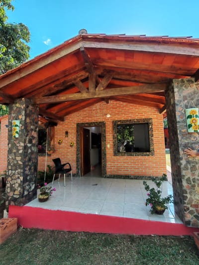 VENDO CASA EN CAACUPE