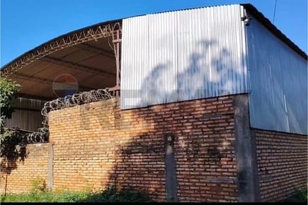 Depósito de 408 m² en Limpio