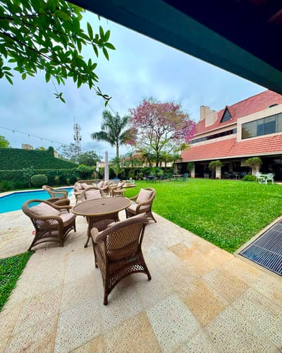 RESIDENCIA PREMIUM EN PARAGUAY - CASA DE 4 HABITACIONES EN CARMELITAS