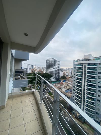  Amplio Departamento Con Balcon Y Vista Externa