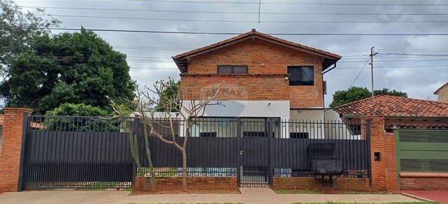 Residencia en Venta ubicado en la ciudad de Luque