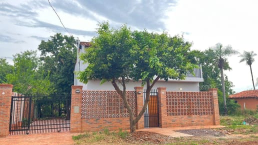 VENDO CASA DE 2 PLANTAS EN CAPIATA‼️