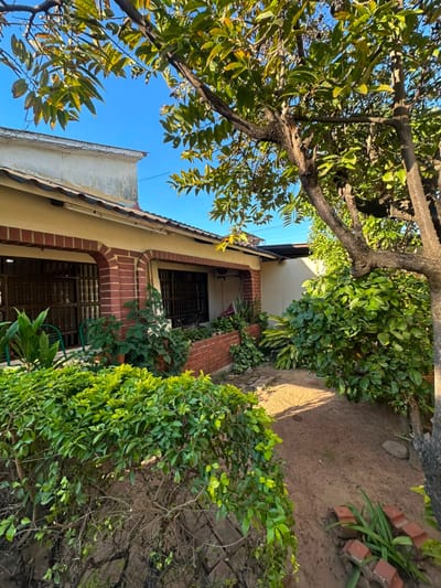 Casa en venta zona Barrio Lindo -Zona Este 