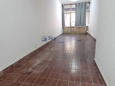 ALQUILO SALON EN EL  CENTRO DE ASUNCION SOBRE CALLE AYOLAS