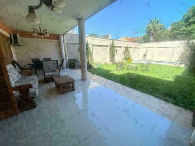 ALQUILER DE RESIDENCIA EN ESQUINA EN BARRIO CARMELITAS!!!