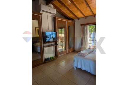 VENDO CASA EN SAN LORENZO ZONA VILLA OLIMPIA